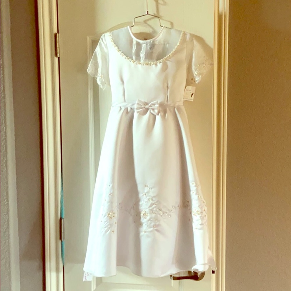 NWT Beautiful Communion Dress or Flower Girl Dress